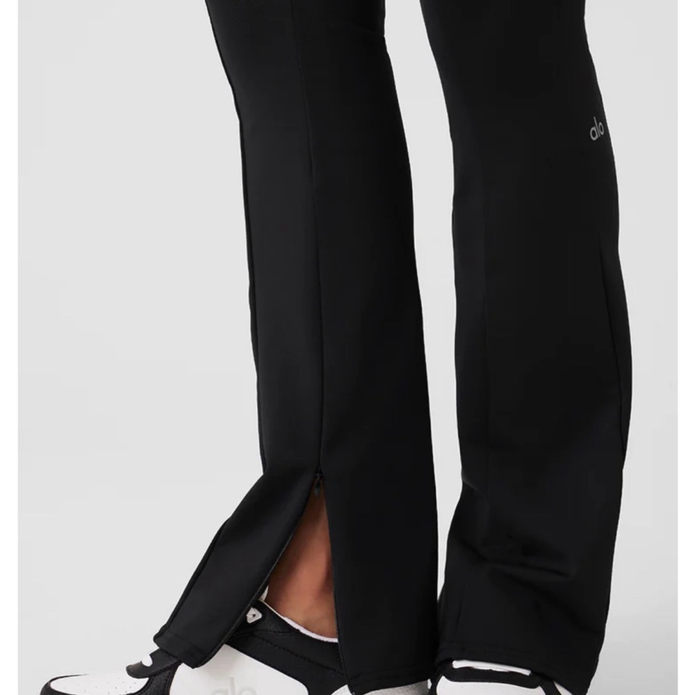 Alo yoga pants